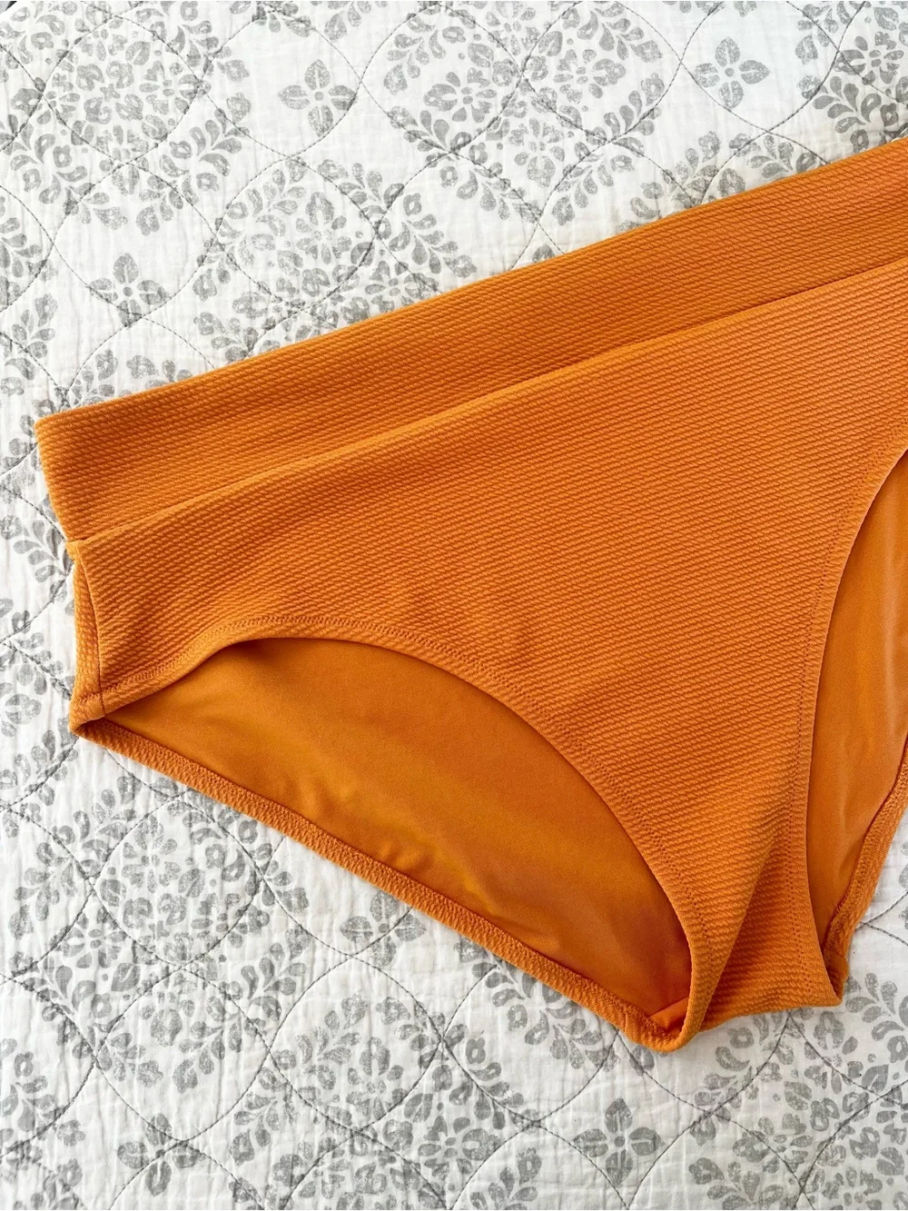 XXL Old Navy Vibrant Textured High-Waist Swim Bottom